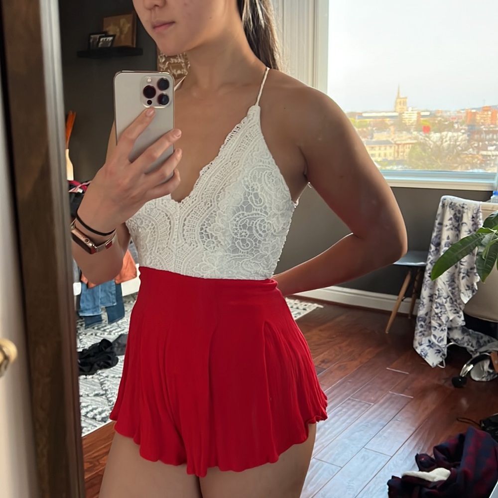 Backless romper - Picture 3 of 3